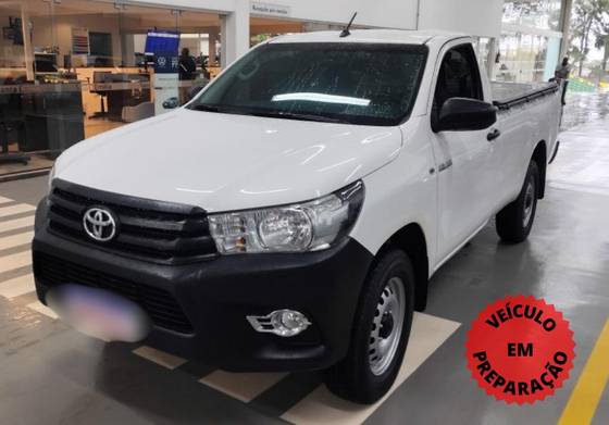 TOYOTA HILUX 2.8 D-4D TURBO DIESEL CHASSI 4X4 AUTOMÁTICO